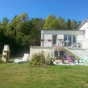De Marie Hébergement de vacances Burlats